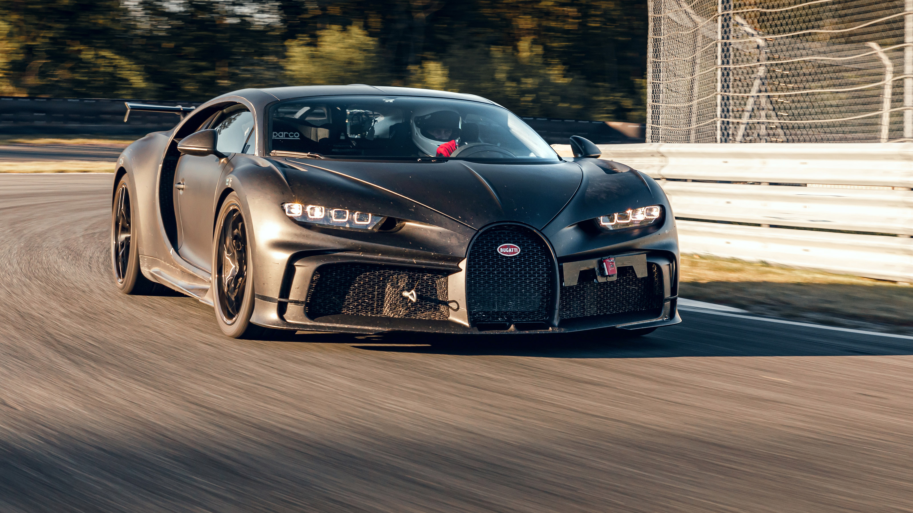 Bugatti Chiron Pur Sport - pictures | Evo